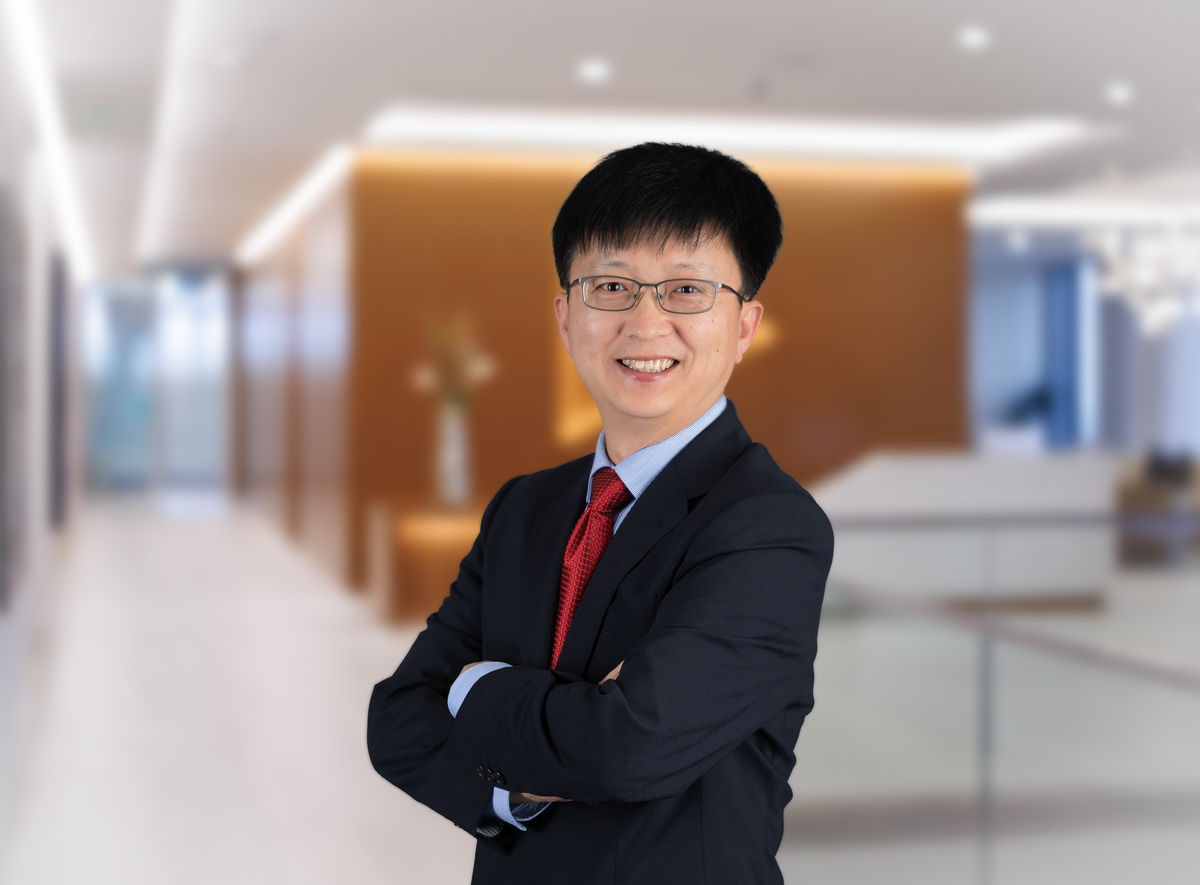 Lianzhong Pan